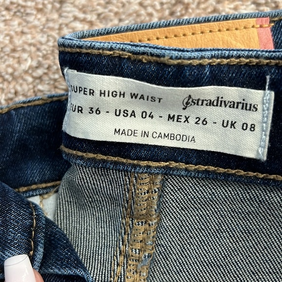 Stradivarius super high wasted petite jeans - Picture 2 of 2